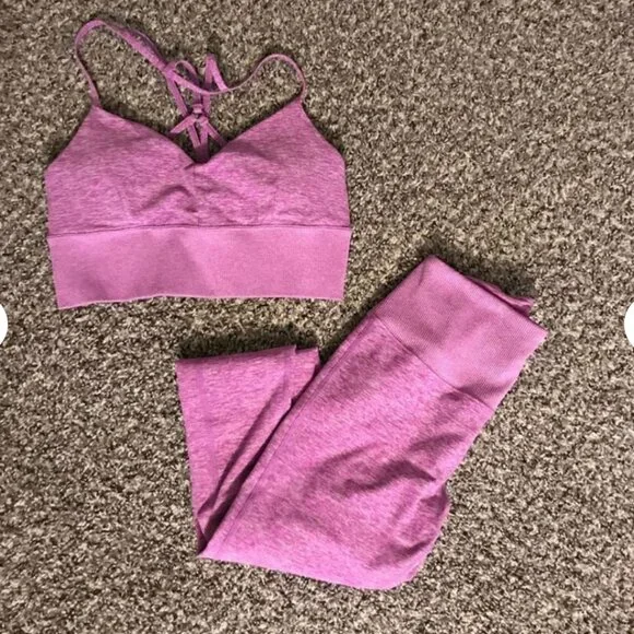 Alo Purple Sports Bra Size Small - Picture 6 of 6